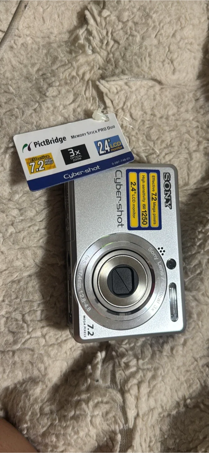 Sony Cyber-shot DSC-S730 Digital Camera