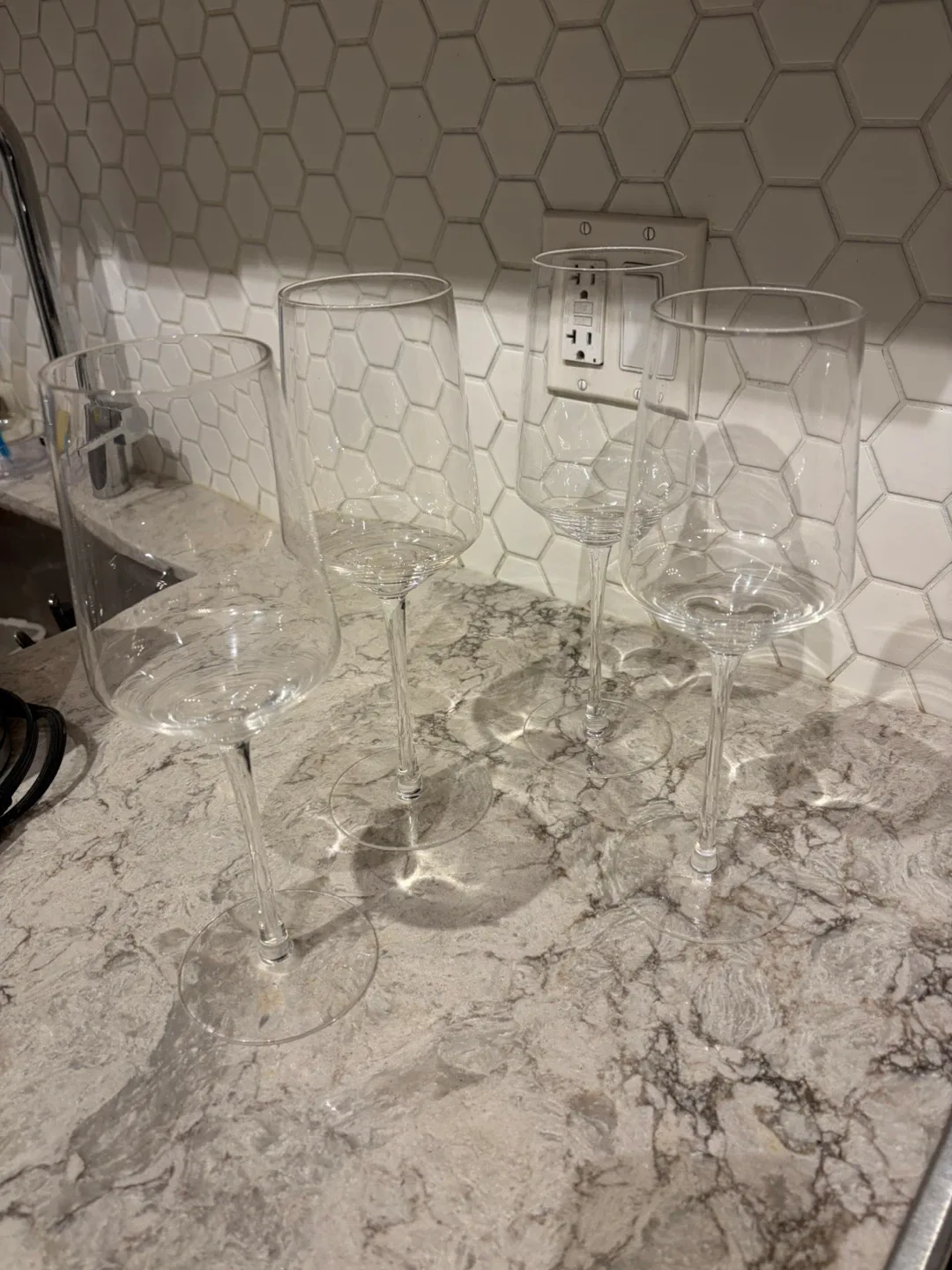 Set of 4 Wine Glasses - Like New!
