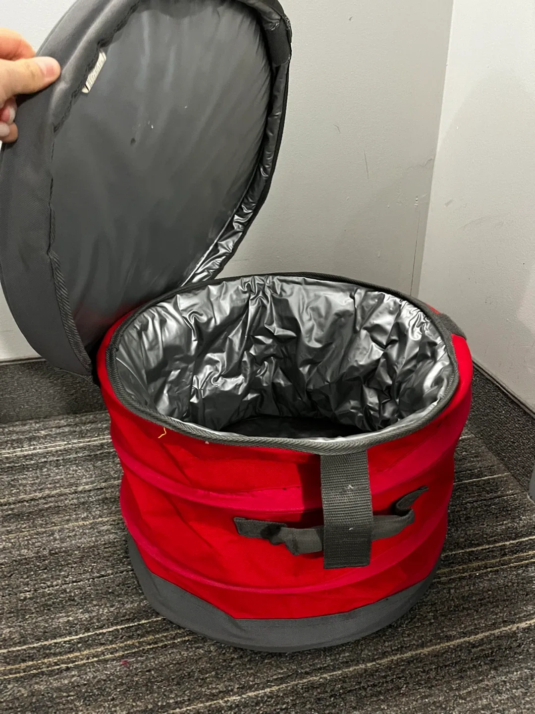 Thermos Foldable Cooler image indicator(2)