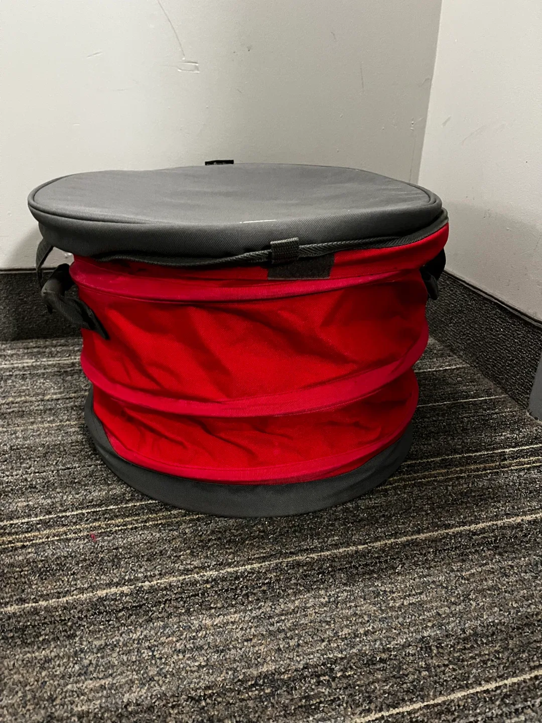 Thermos Foldable Cooler image indicator(4)