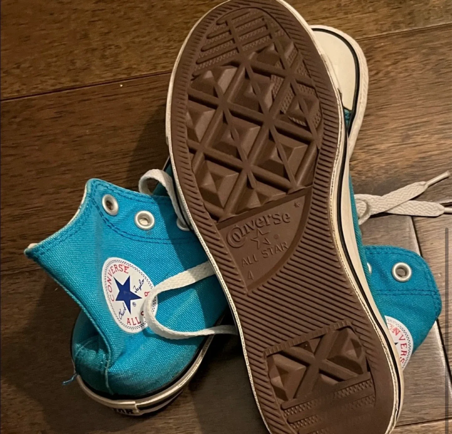 Converse All Star High Top - men’s size 4/ women’s size 6 image indicator(5)