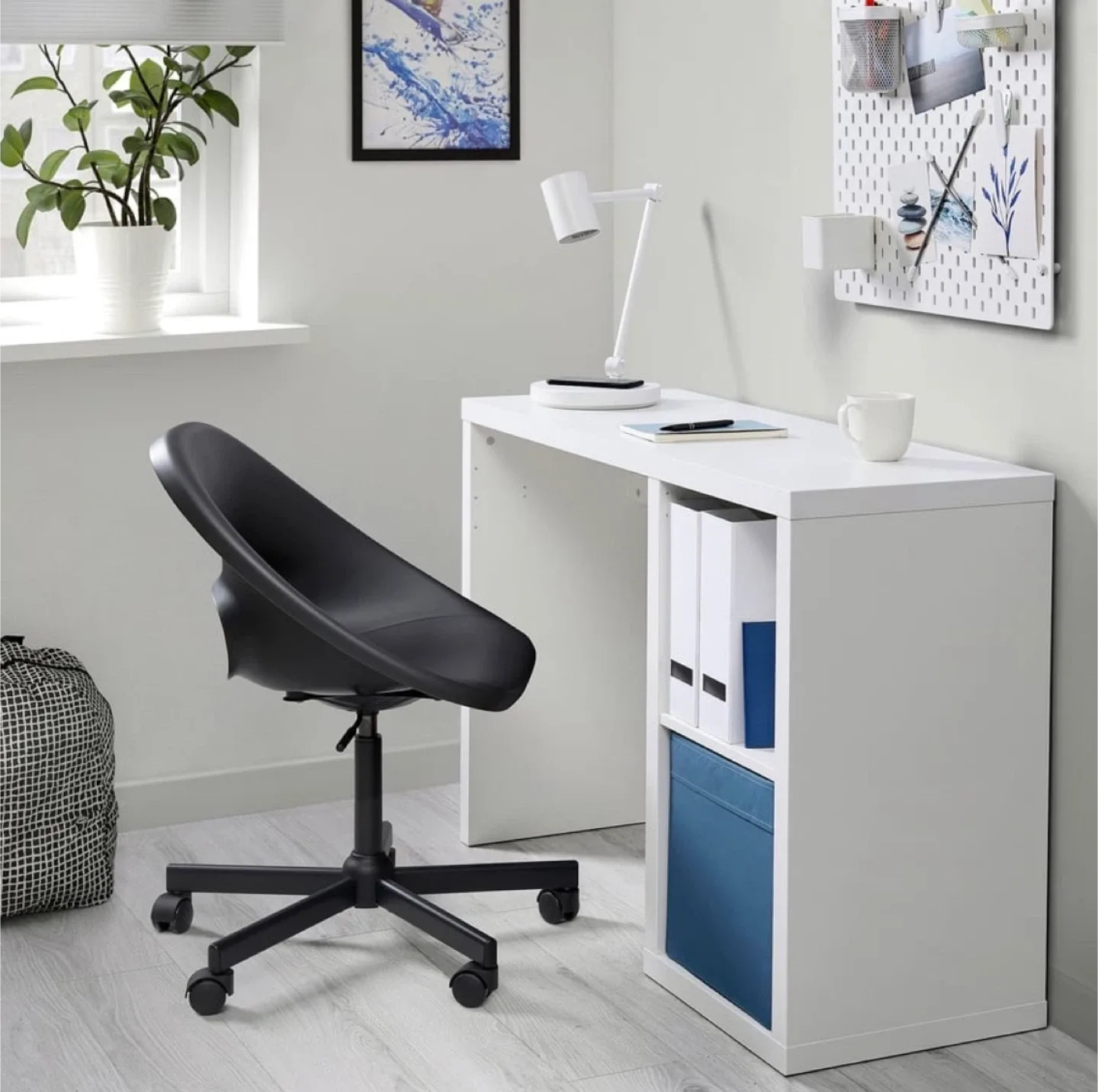 IKEA Kallax Desk - White image indicator(4)