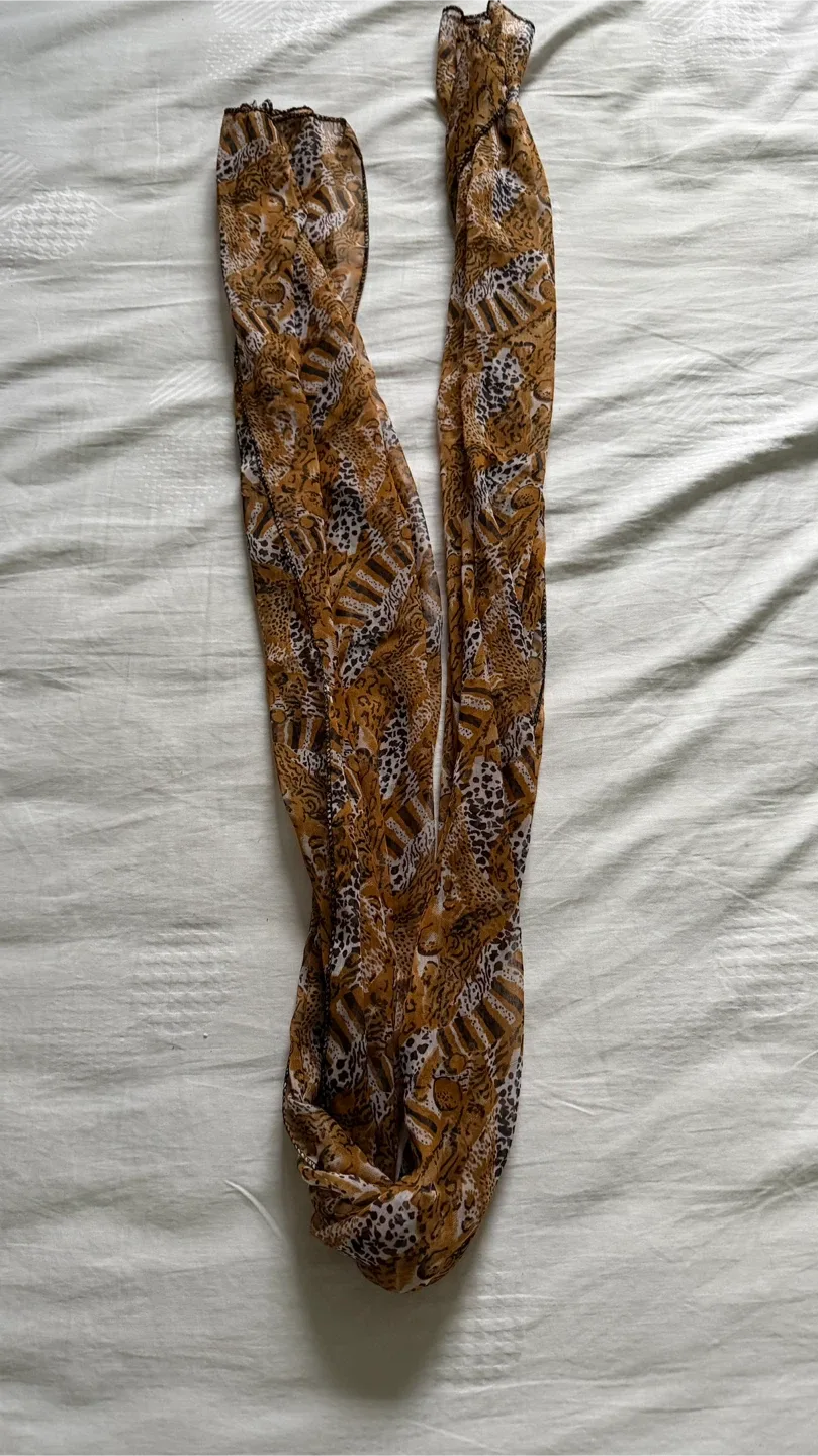 Print Scarf - Brown image indicator(2)