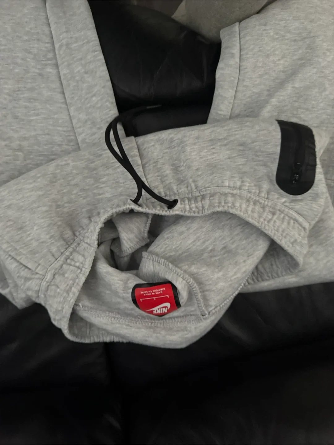 Nike Tech Fleece Grey Joggers image indicator(2)