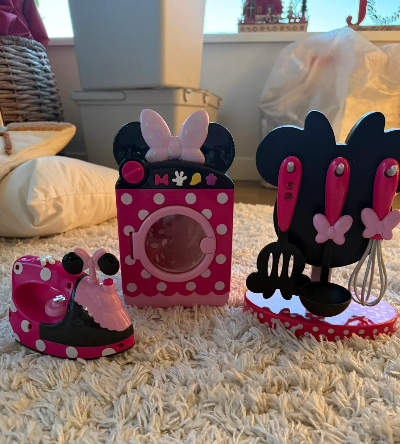 Minnie Mouse Pretend Play Kitchen Set