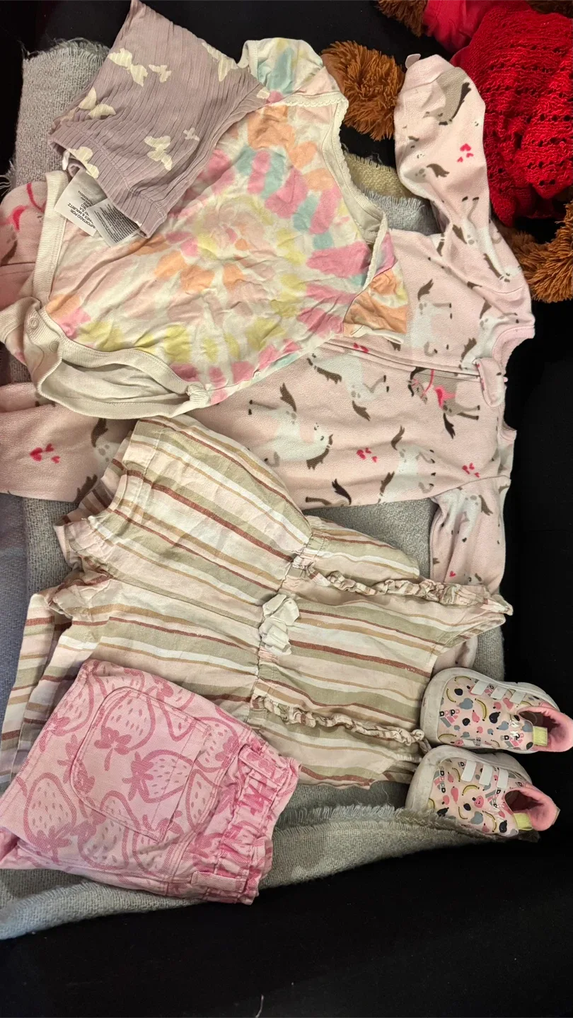 Baby Clothes Giveaway (6–18 months)