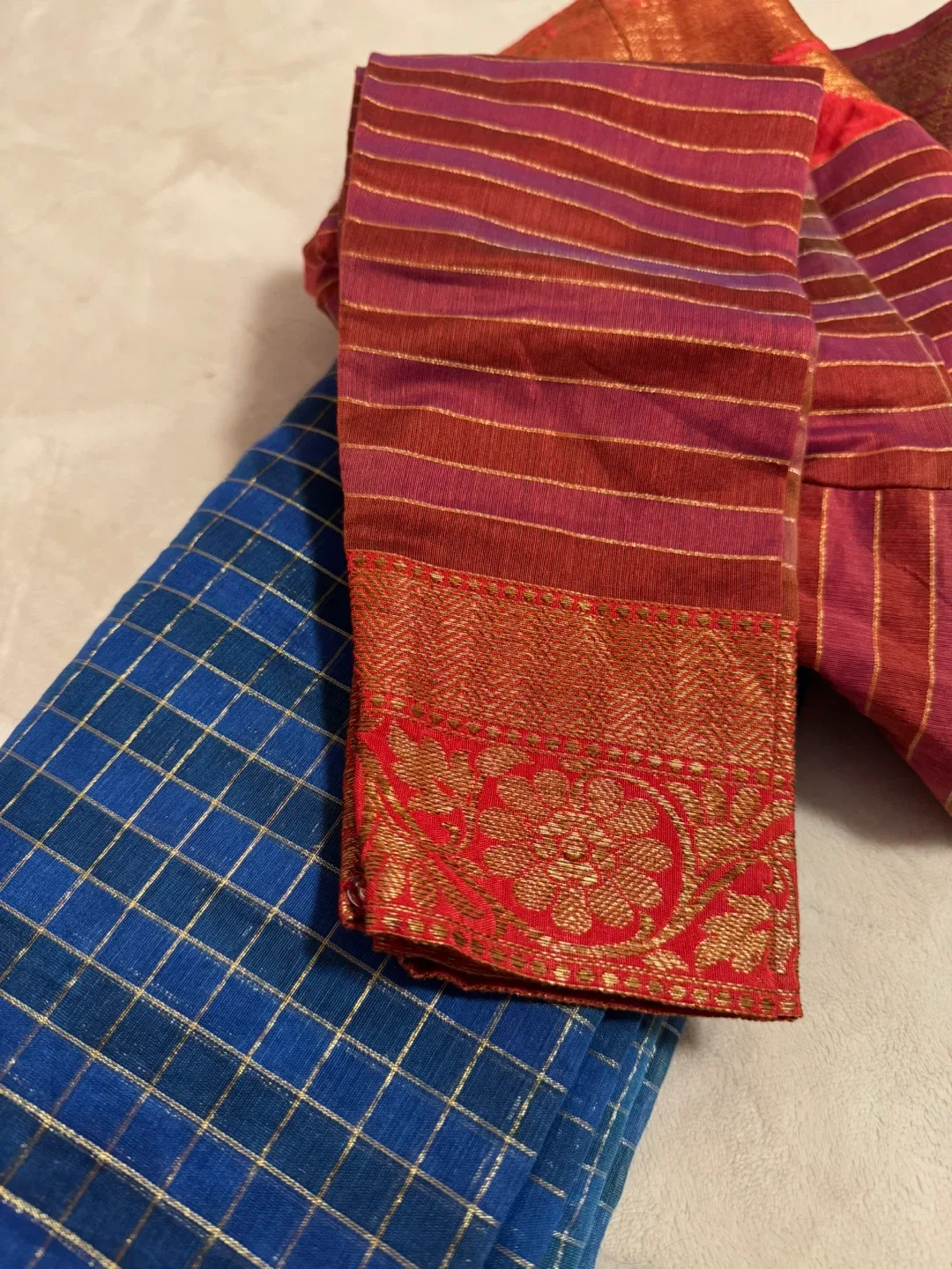 Blue & Pink Checkered Saree image indicator(5)