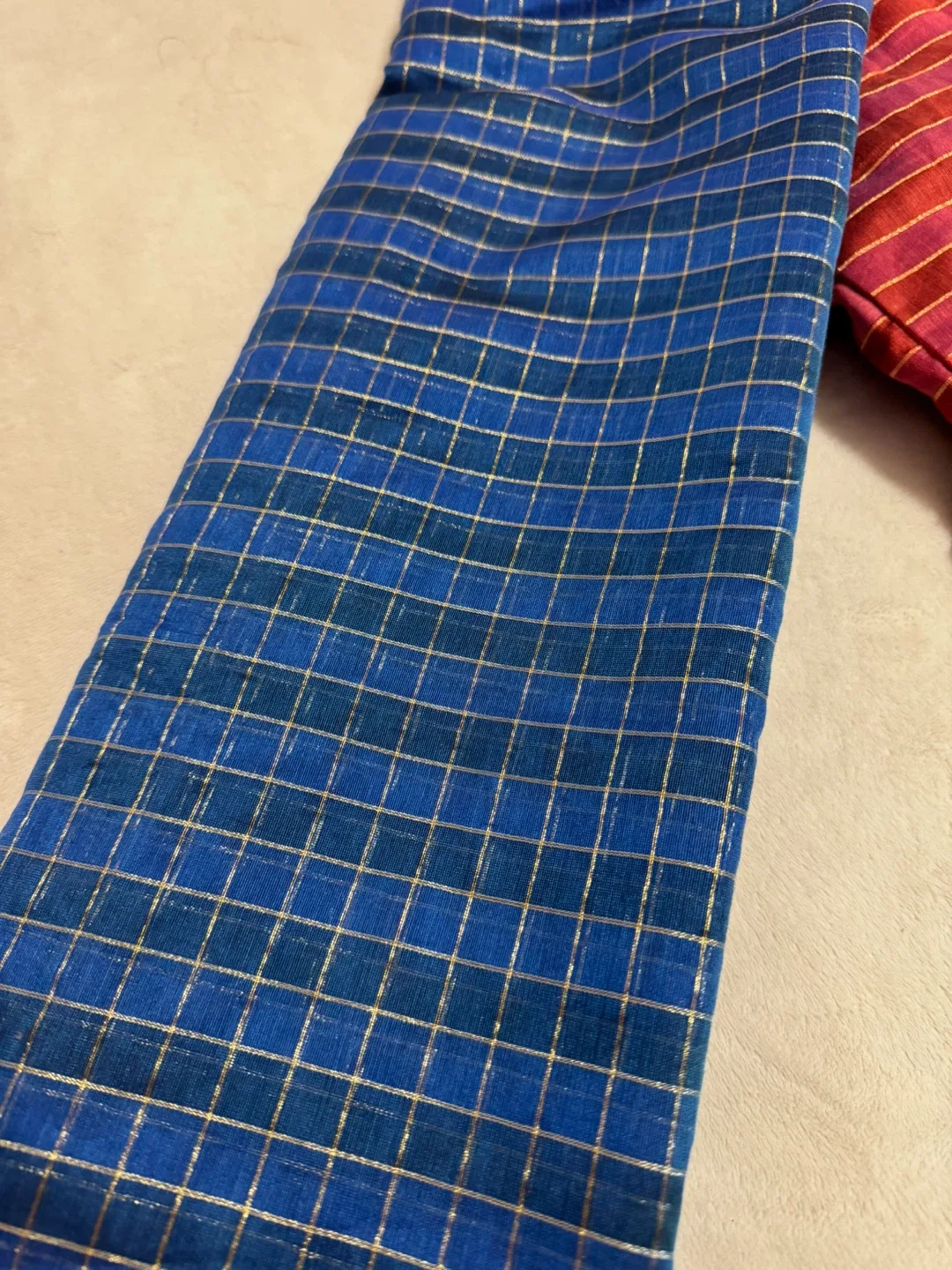 Blue & Pink Checkered Saree image indicator(3)