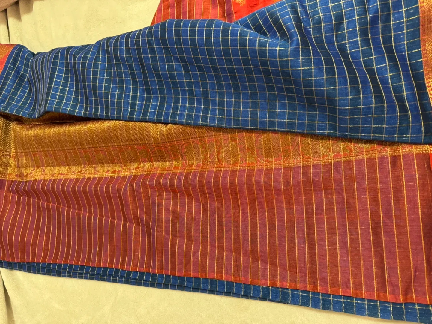 Blue & Pink Checkered Saree image indicator(7)