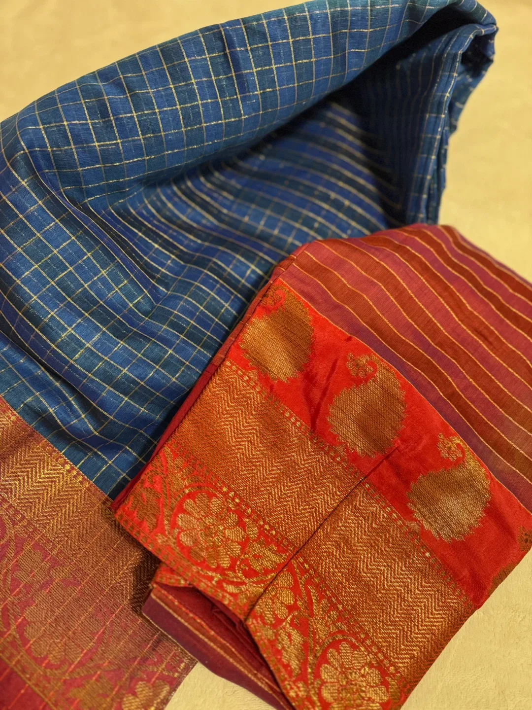 Blue & Pink Checkered Saree image indicator(10)