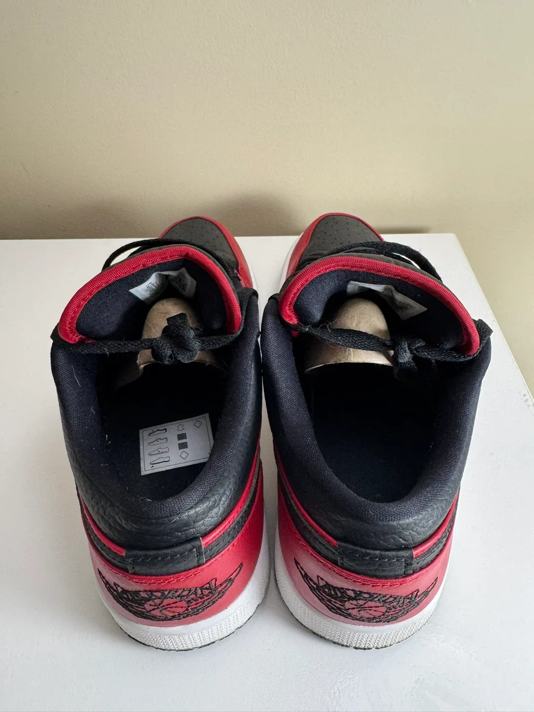 Nike Air Jordan 1 Low Red/Black image indicator(3)