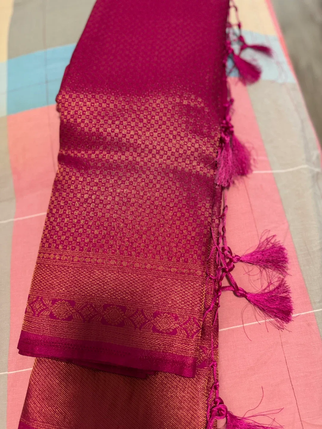 Pink saaari with Tassels image indicator(3)