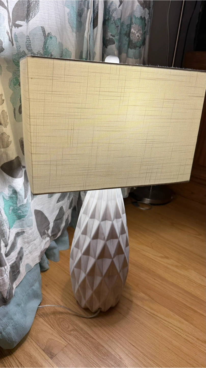 White Geometric Table Lamp
