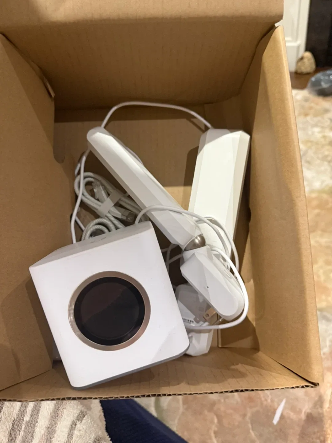 AmpliFi HD Mesh Wi-Fi System in good working condition