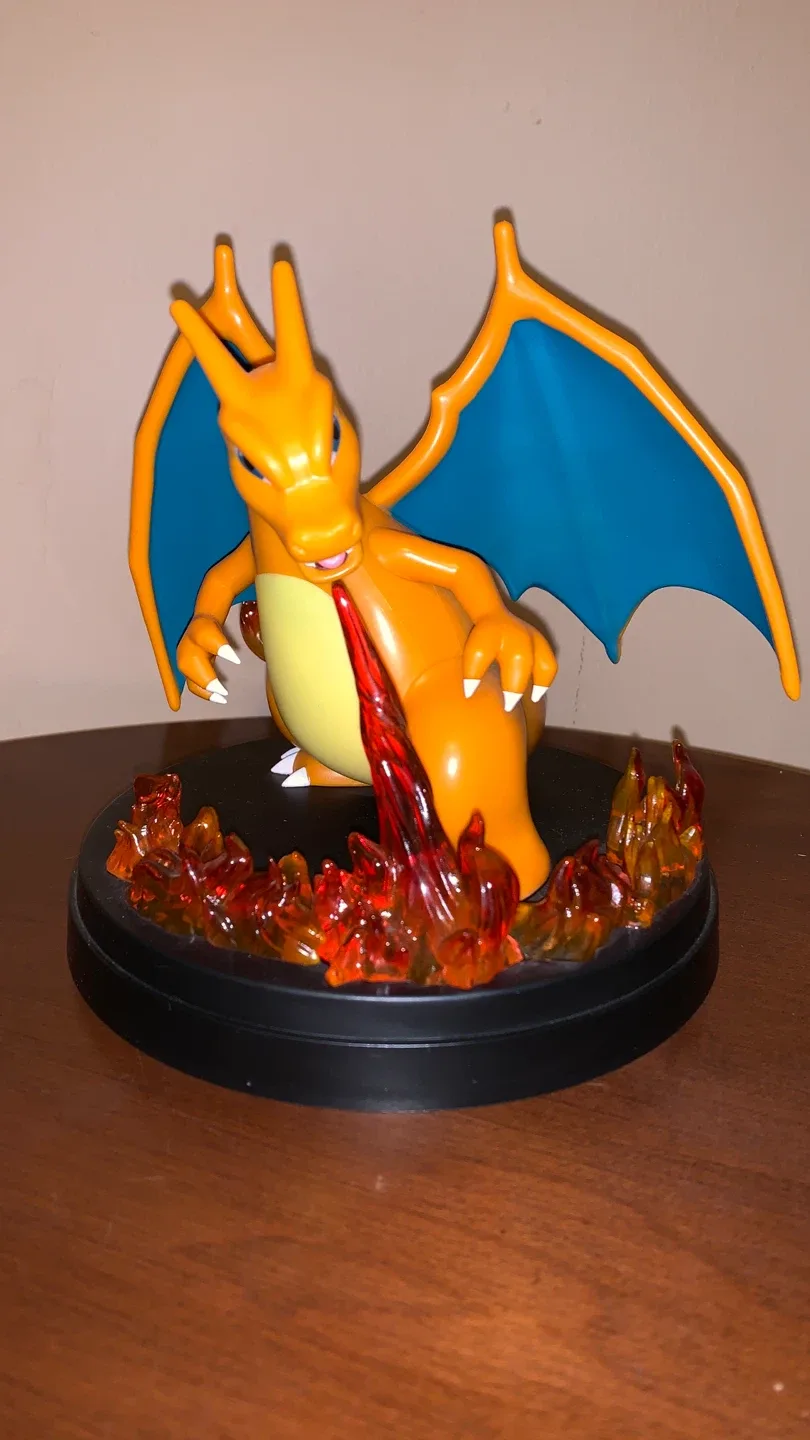 Pokémon Center Charizard Figure