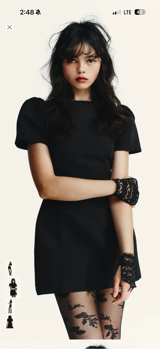 Short Pleated Pocket Dress - Black