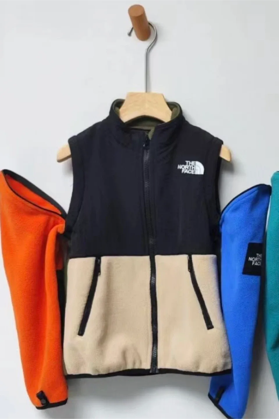 The North Face Fleece Jacket or Vest - Colour Block Design image indicator(2)