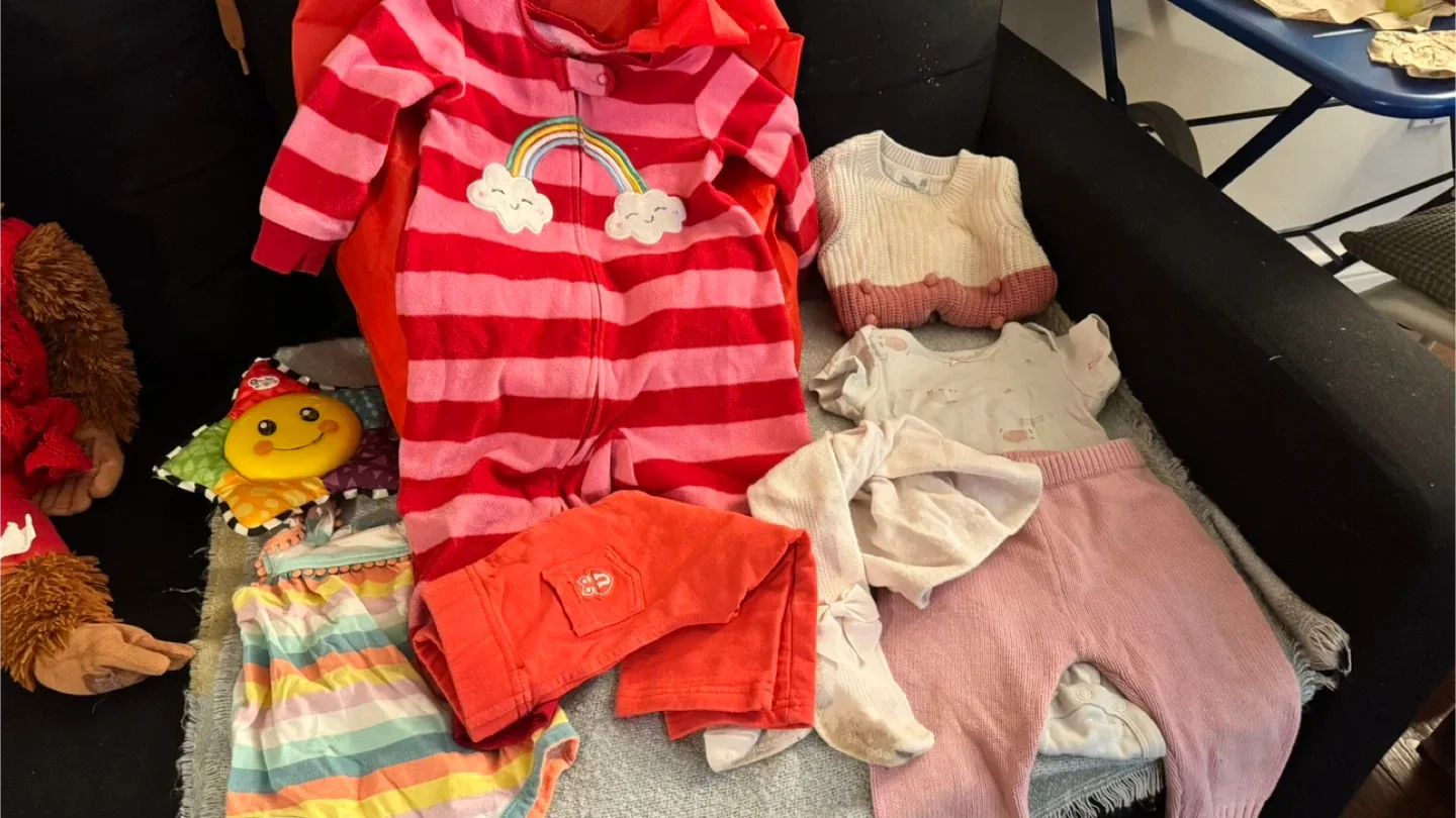 Baby Clothes Giveaway (6–12months)