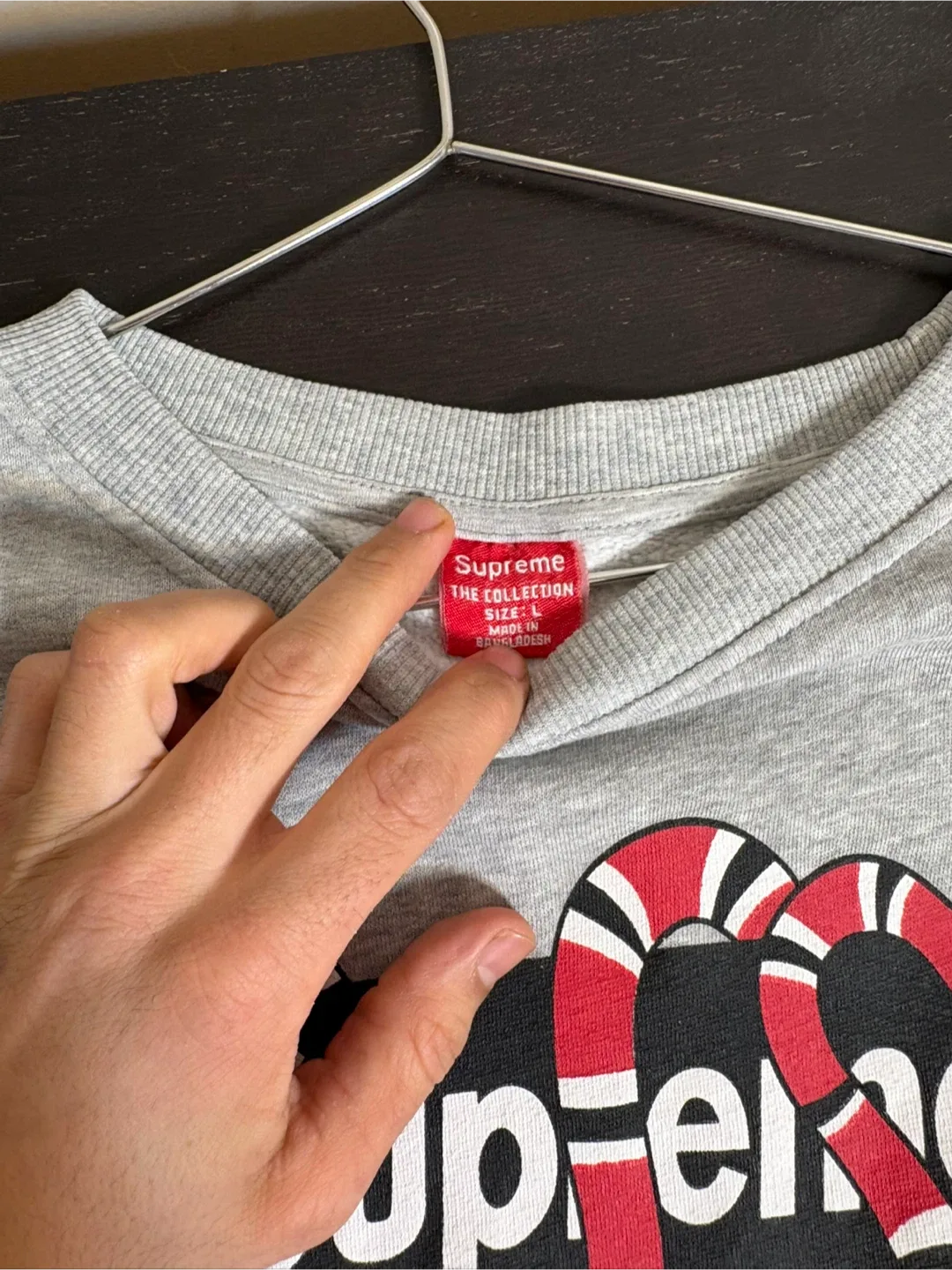 Supreme sweatshirt image indicator(2)