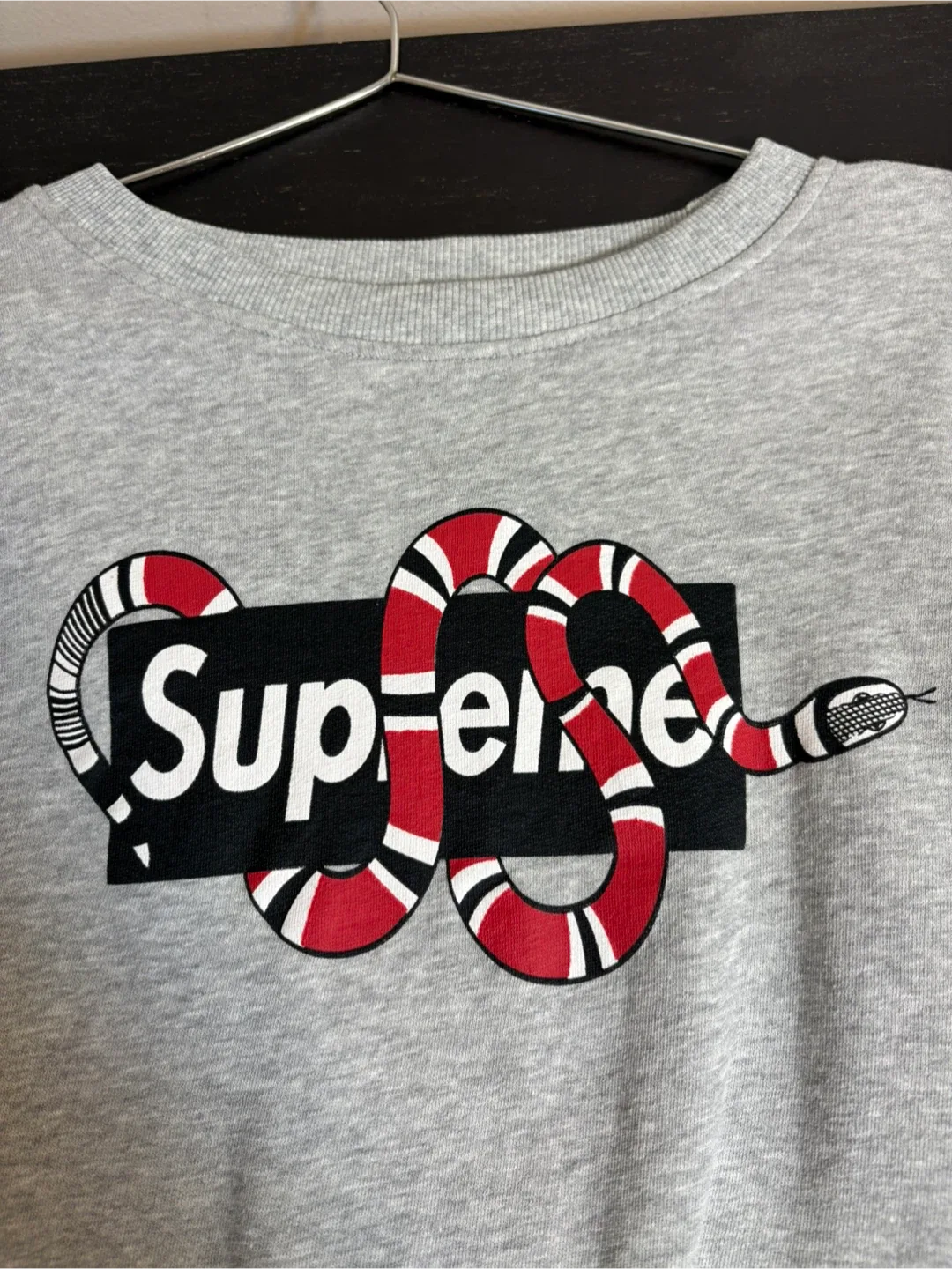 Supreme sweatshirt image indicator(5)