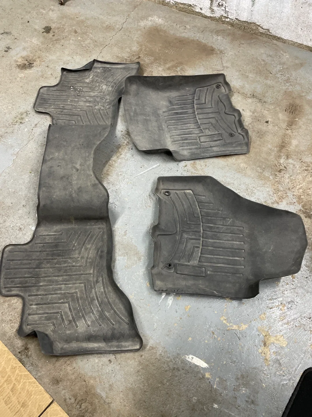 WeatherTech Floor Mats - Black image indicator(3)