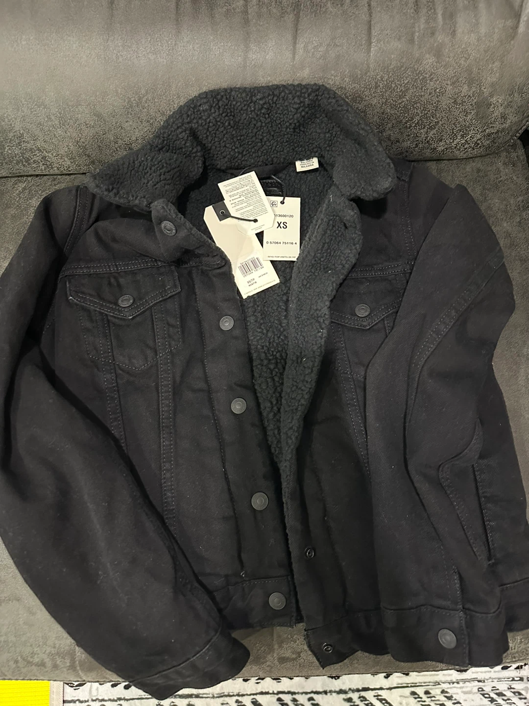 Levi's Black Sherpa Trucker Jacket - XS - photo 3