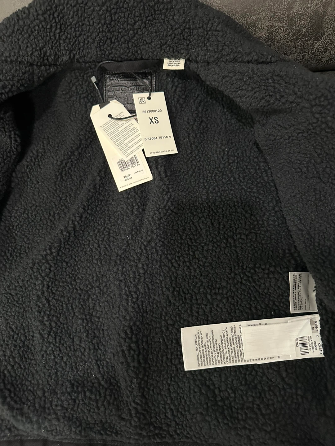Levi's Black Sherpa Trucker Jacket - XS - photo 2