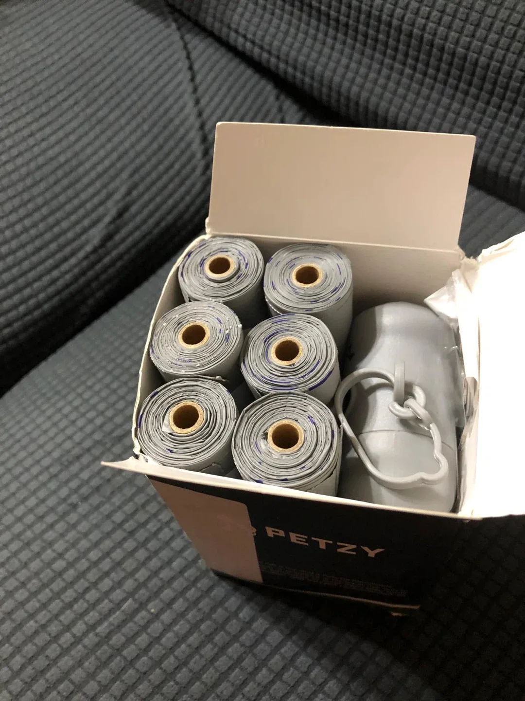 Petzy Dog Poop Bags - Eco-Friendly-NEW image indicator(3)