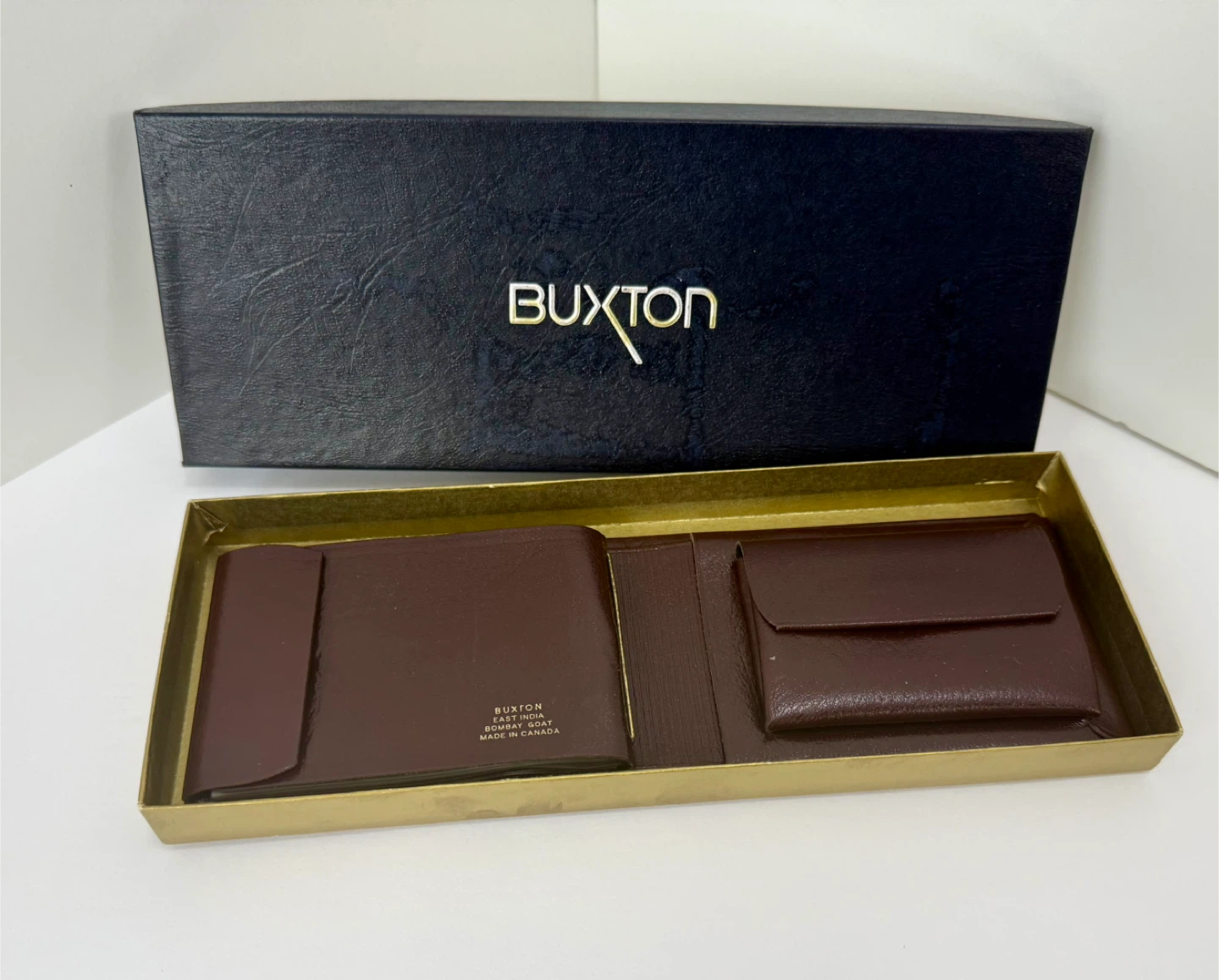 Vintage Buxton Brown Leather Wallet - New in  Box