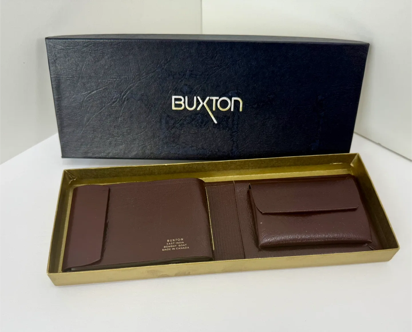 Vintage Buxton Brown Leather Wallet - New in  Box