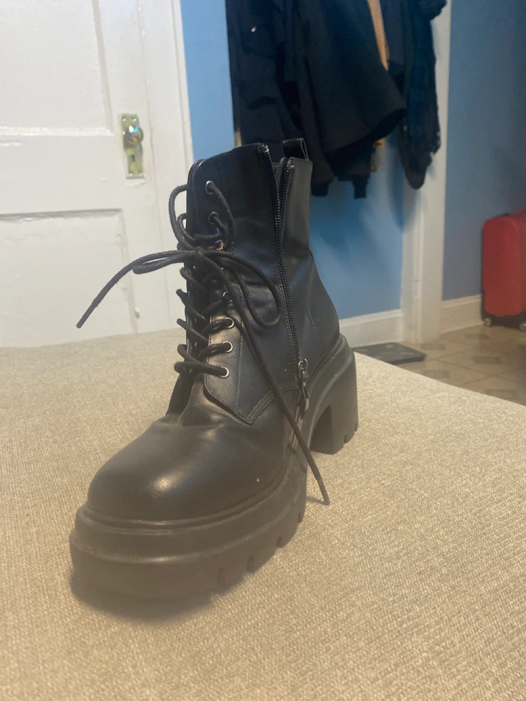 Black Platform Heel Boots - photo 3