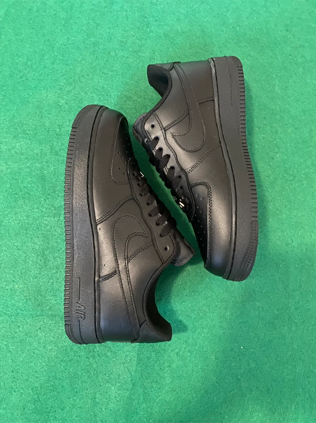 Nike Air Force 1 '07 Black Sneakers