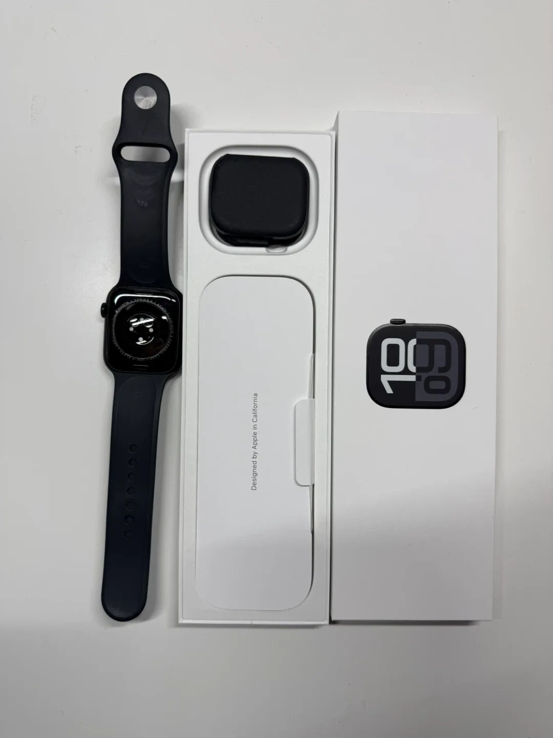 Apple Watch 9 - Midnight- With Original Box image indicator(2)