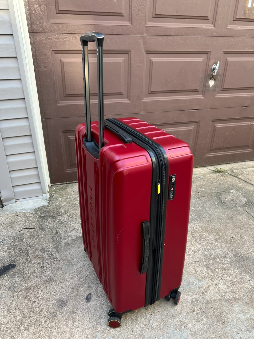 Delsey Paris Carry-on Suitcase - Red - photo 3