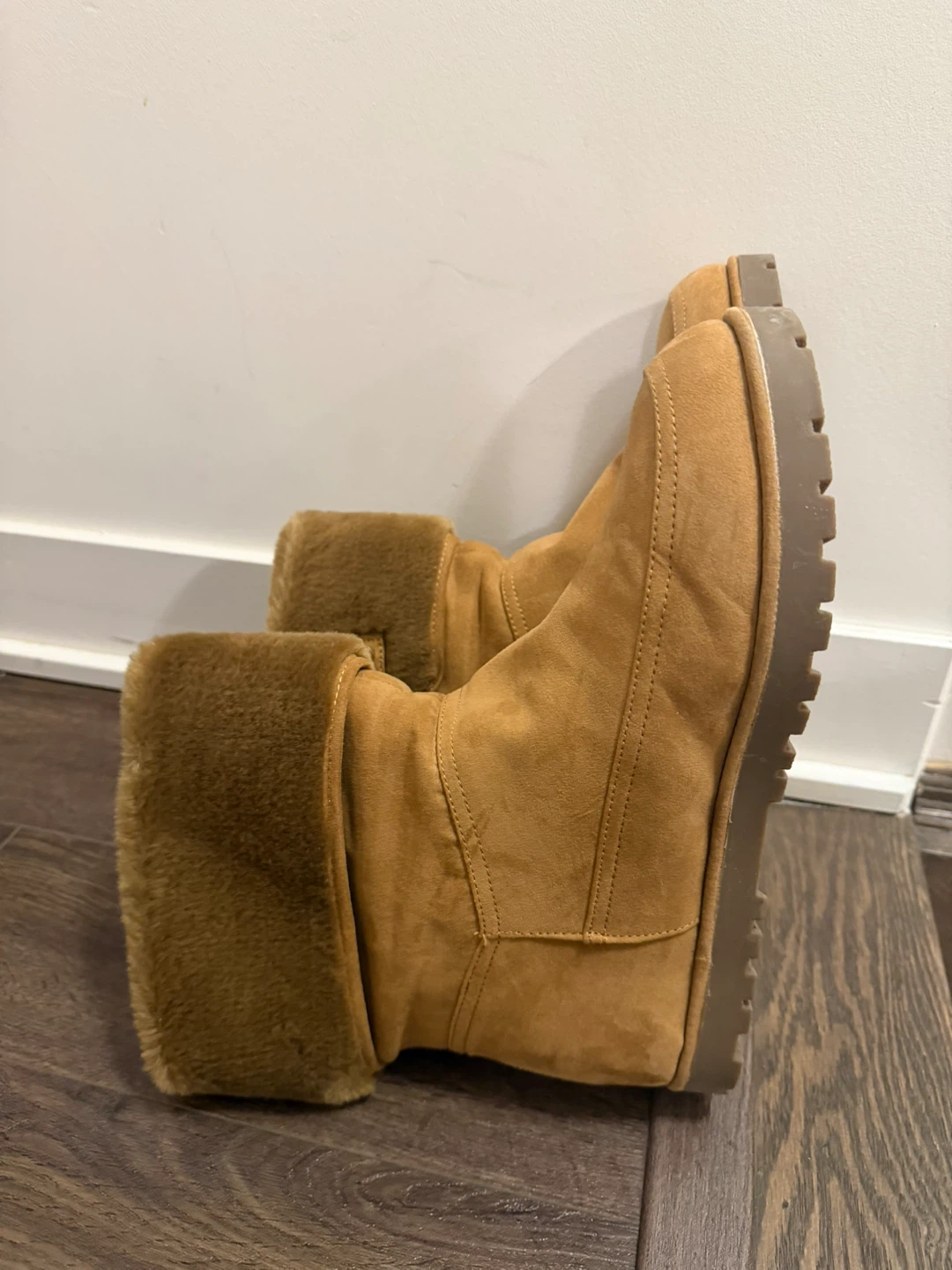 Guess Tan Suede Winter Boots - photo 5