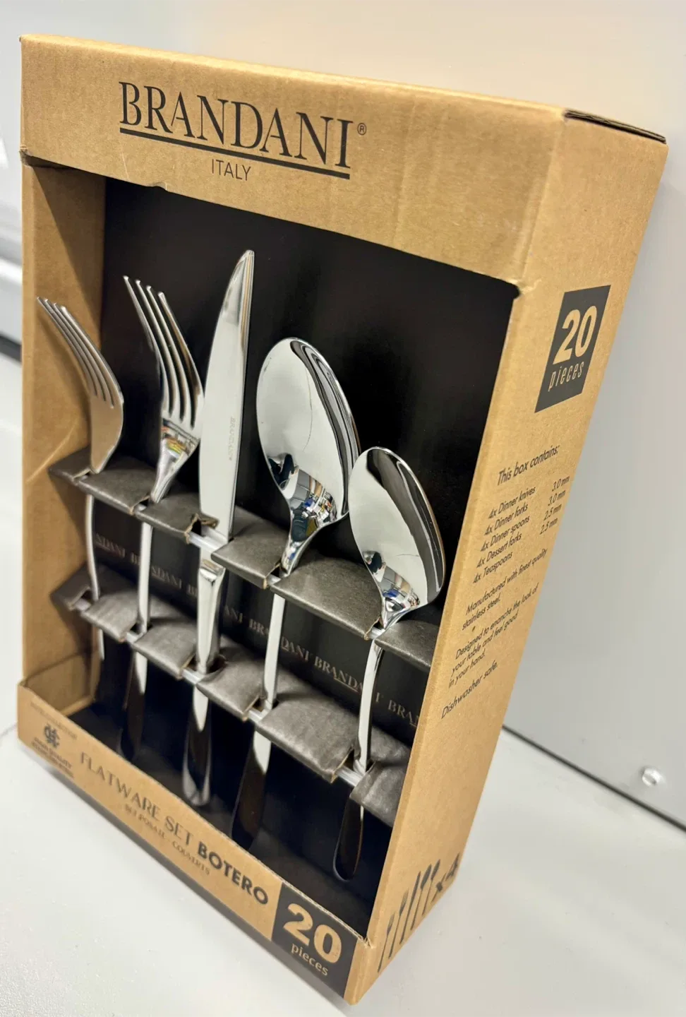Brandani Italy Botero 20-Piece Flatware Set - New in Box! image indicator(3)