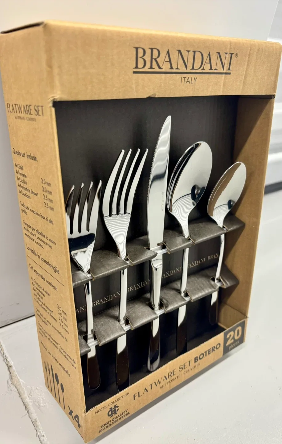 Brandani Italy Botero 20-Piece Flatware Set - New in Box! image indicator(2)