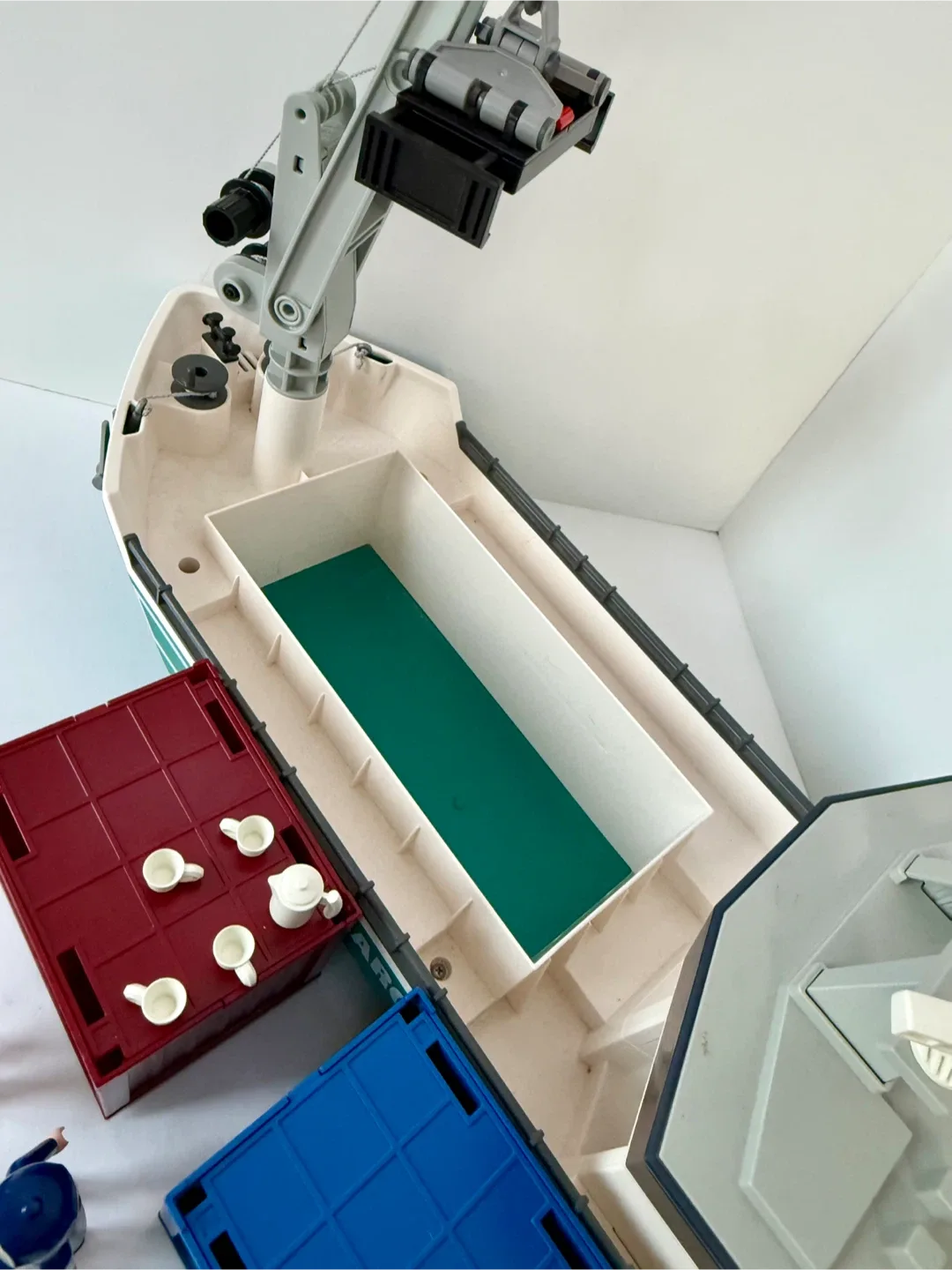 Playmobil Cargo Ship with Crane image indicator(5)