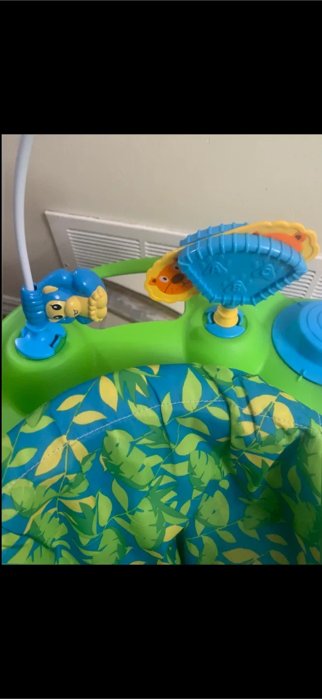 Play Bouncer with Toys for Babies image indicator(4)