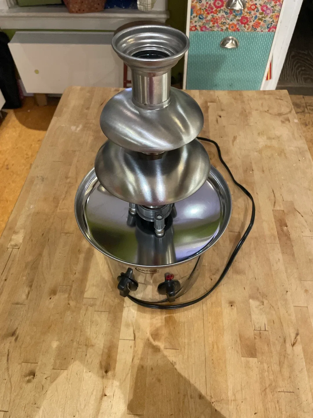 Betty Crocker Deluxe Stainless Steel Fondue Fountain