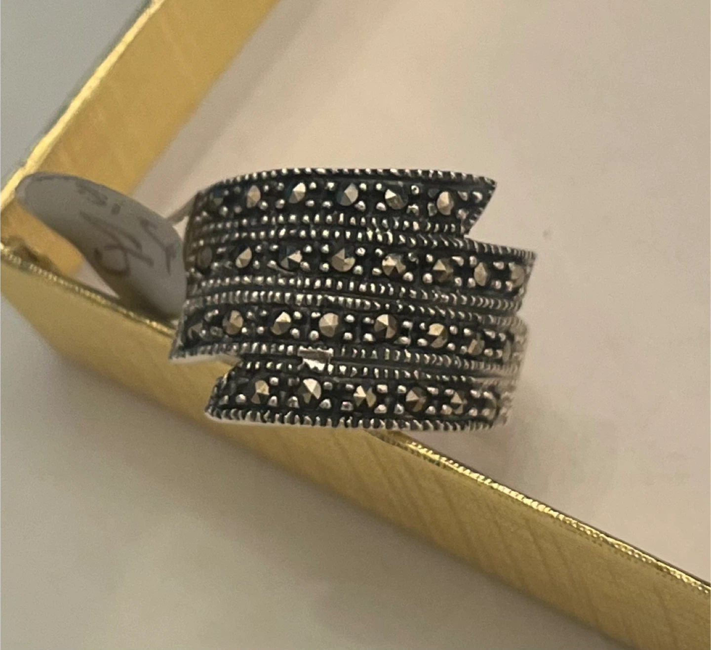 Silver marcasite ring (stamped 925)