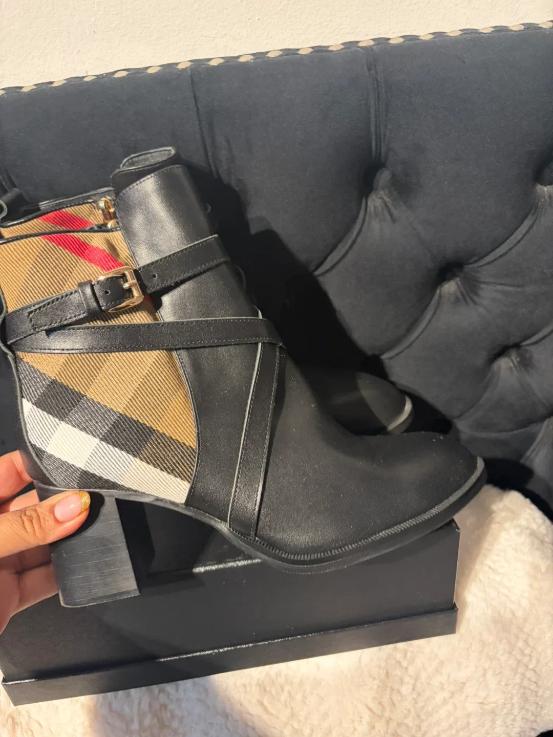 Burberry Black Leather Ankle Boots - Size 40 image indicator(2)