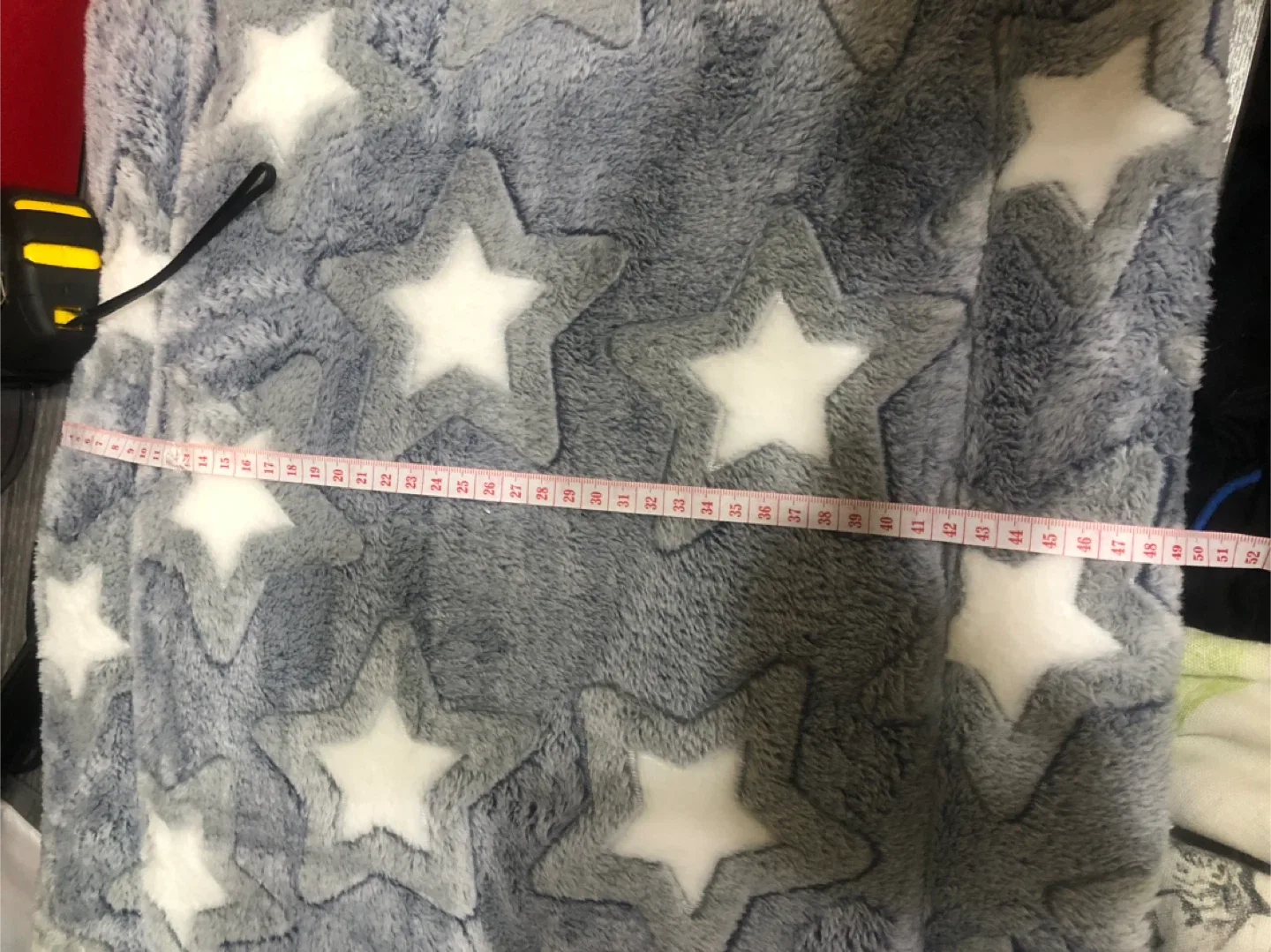 NEW-Grey Star Pattern Pet Bed Mat - 28" x 20" image indicator(4)