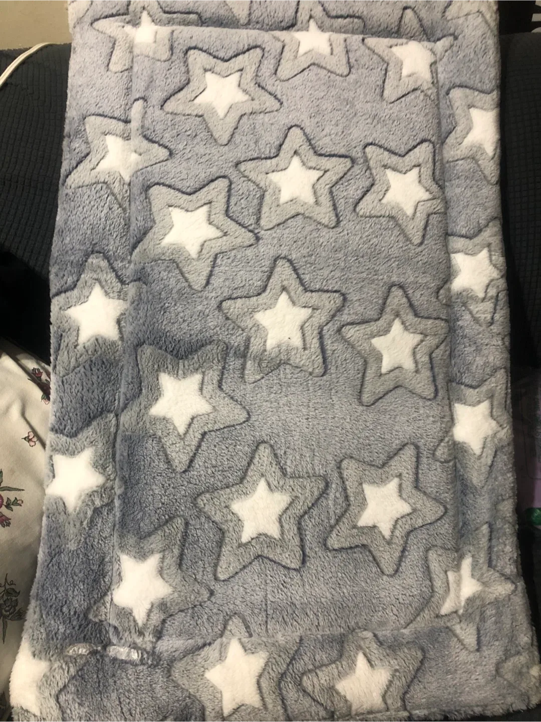 NEW-Grey Star Pattern Pet Bed Mat - 28" x 20"