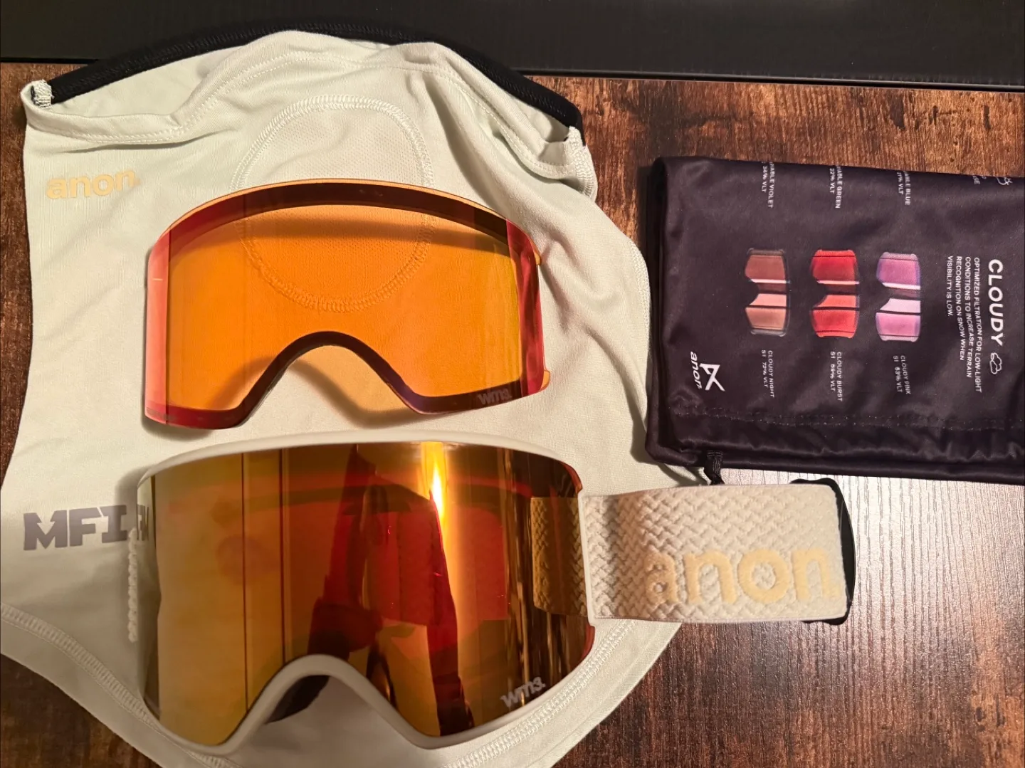 Anon WM3 Snow Goggles + Extra Lens + MFI face mask