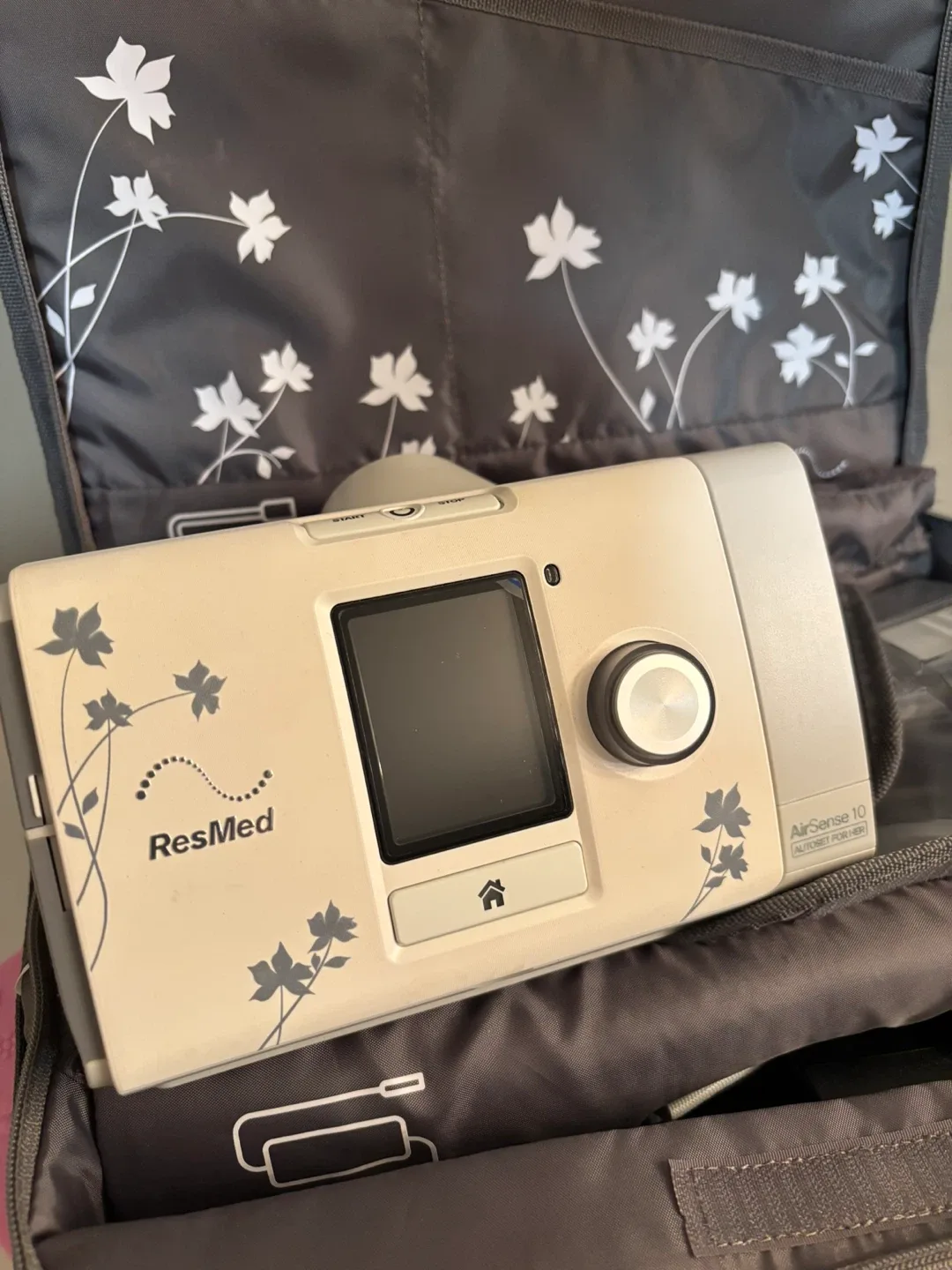 ResMed AirSense 10 CPAP Machine image indicator(2)