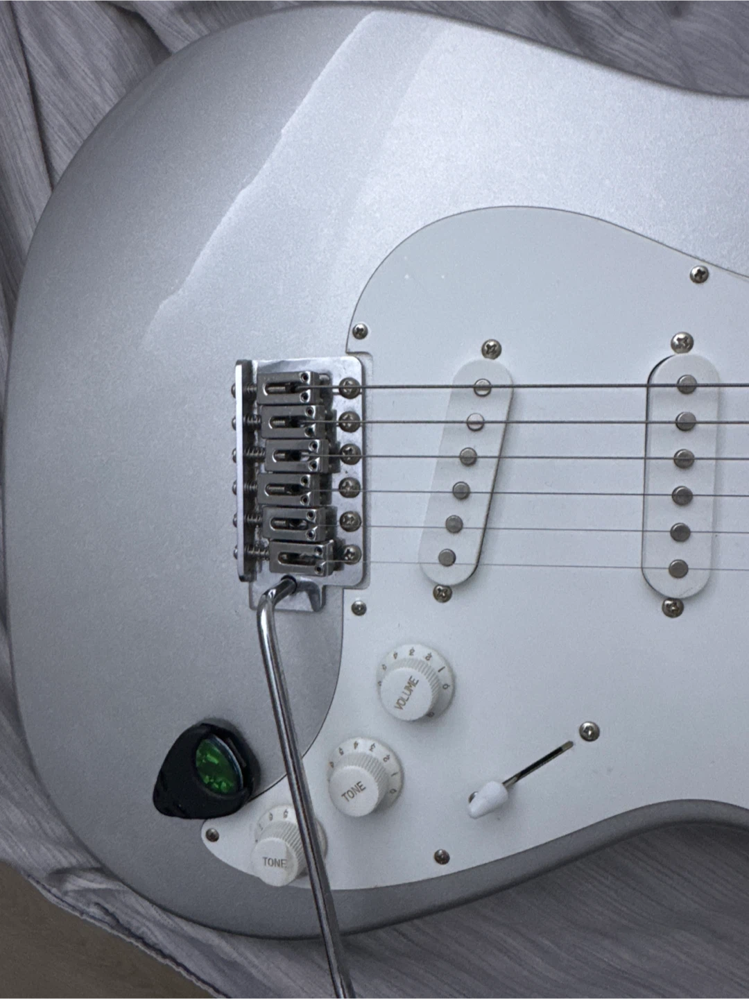Malibu Electric Guitar & Amp - White - photo 3