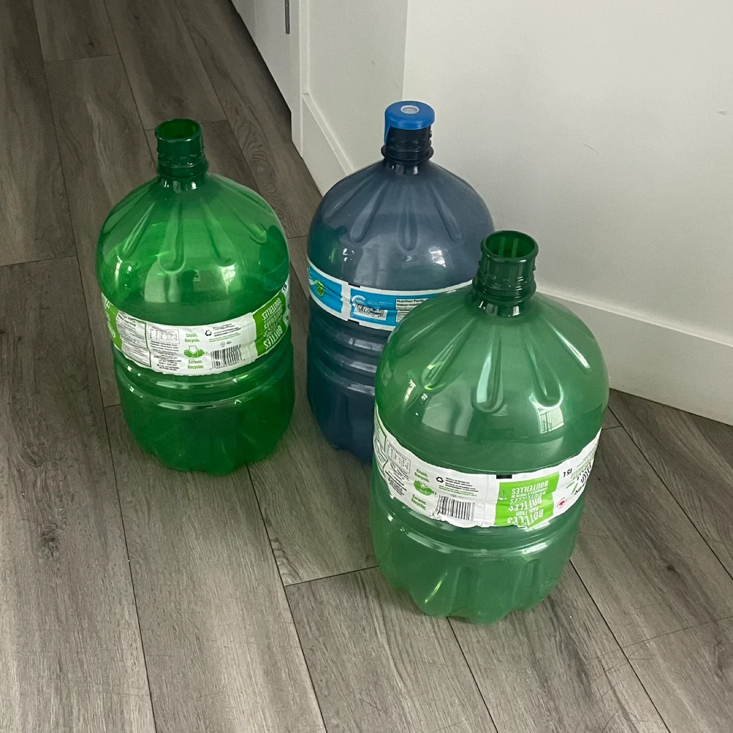 Water Bottles image indicator(2)