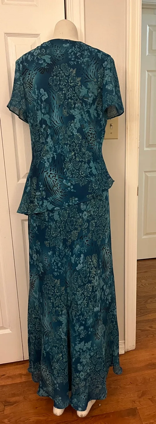 Tradition Teal Floral Dress - Size 16 image indicator(4)