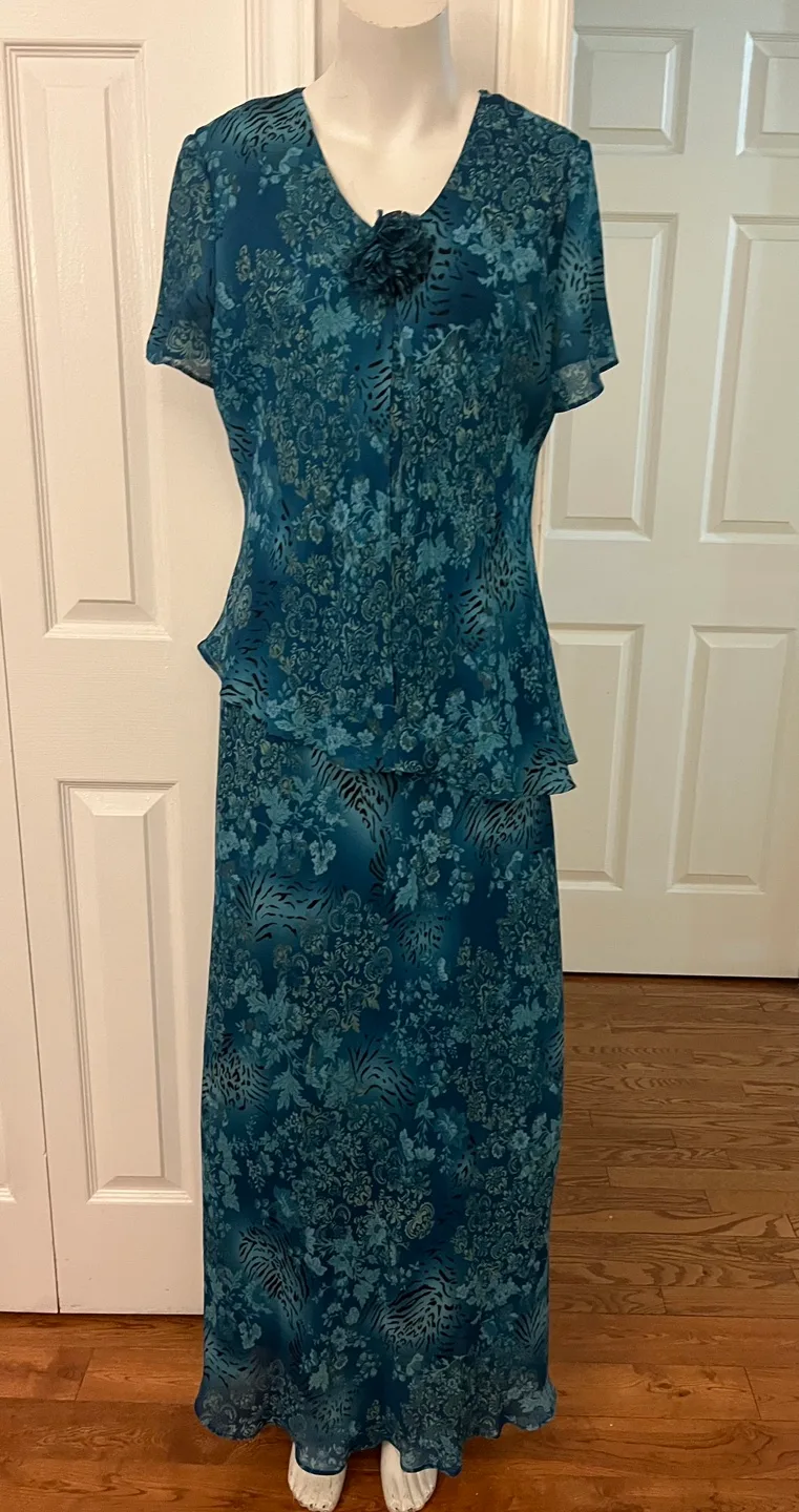 Tradition Teal Floral Dress - Size 16 image indicator(6)